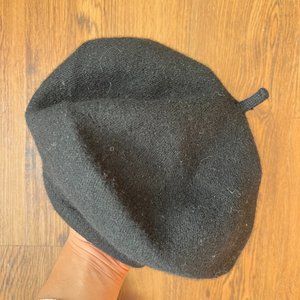 Black Wool Beret